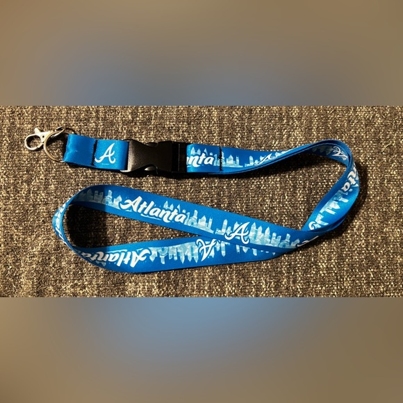 Atlanta Braves Keychain Detachable Lanyard - Picture 1 of 7